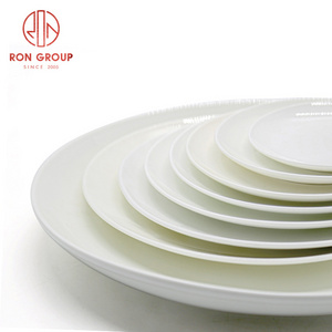 Customized Logo Hotel Restaurant Ceramic White Salad Steak Porcelain Flat Dinner Plates White Plates For Catering