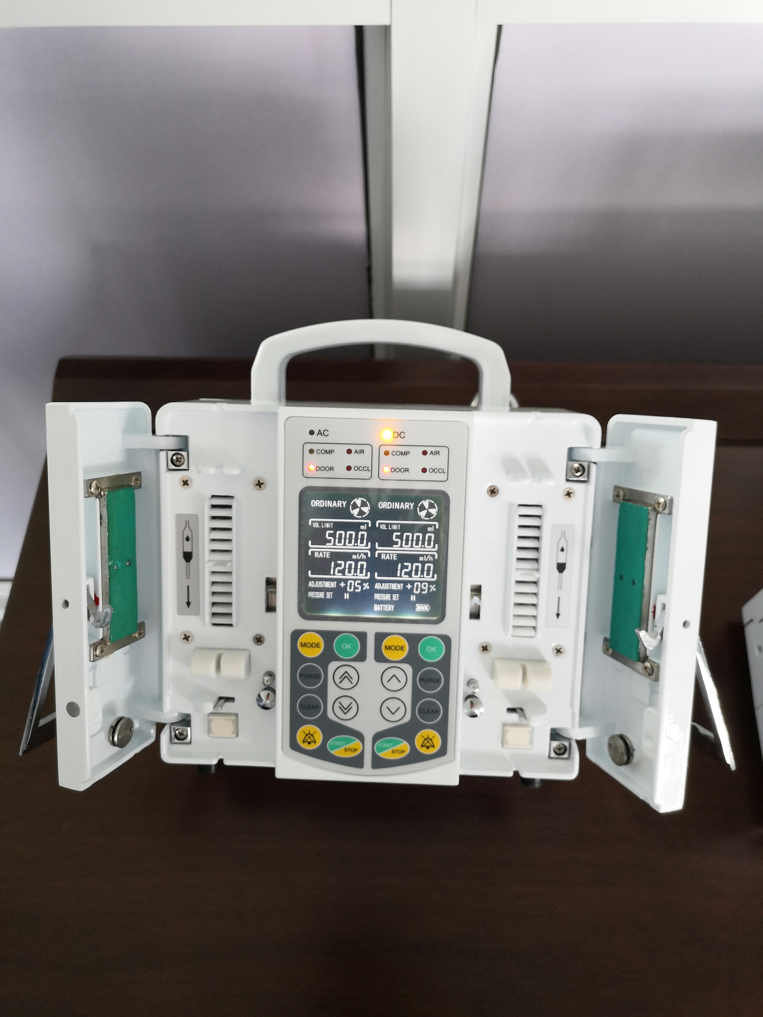 BT-IP120 Hospital portable infusion pump double channel multi channel infusion pump dual channel infusion syringe pump