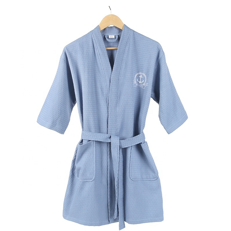 Customize 100% Cotton Waffle White Spa Hilton Hotel Bathrobe Towel Fluffy   Custom Bath Robe For Women and Man With Logo