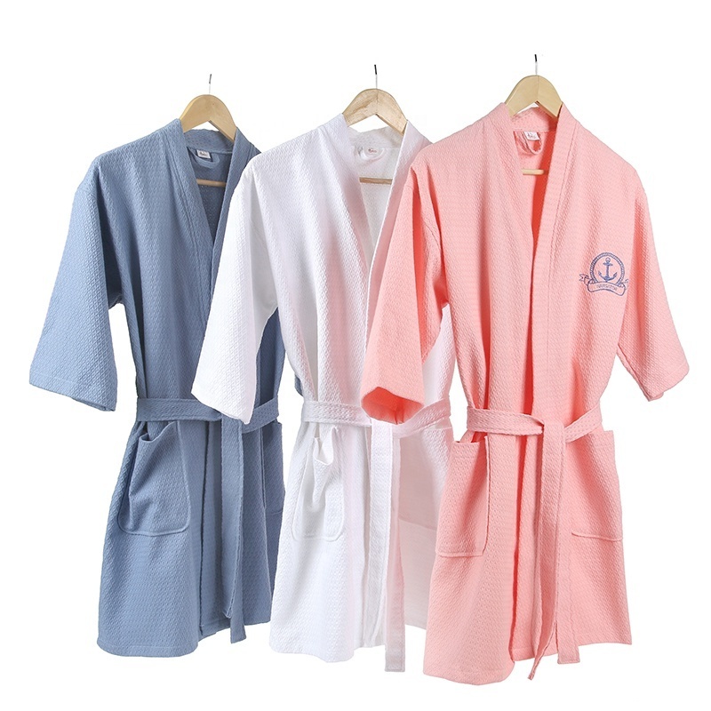 Customize 100% Cotton Waffle White Spa Hilton Hotel Bathrobe Towel Fluffy   Custom Bath Robe For Women and Man With Logo