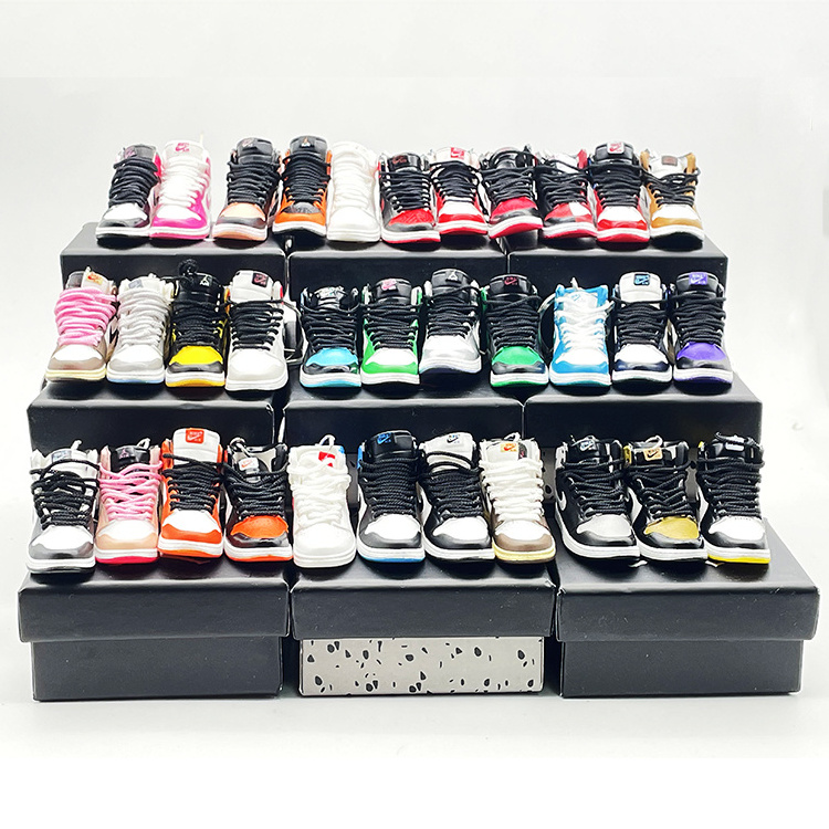 Mini Sneaker shoe 3D Slipper Keychain Couple Box Pendant  Collection Value Keychain