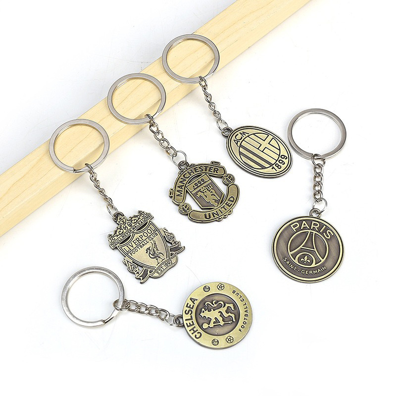 Customizable innovative professional Souvenir Europe soccer club Alloy metal Keychain