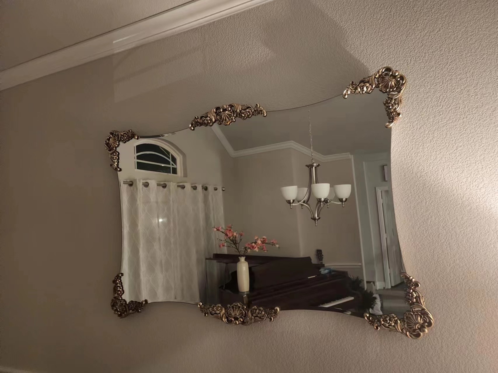 Wholesale Hot Style large popular chevel mirror home decor baroque style MDF frame mirror for living room