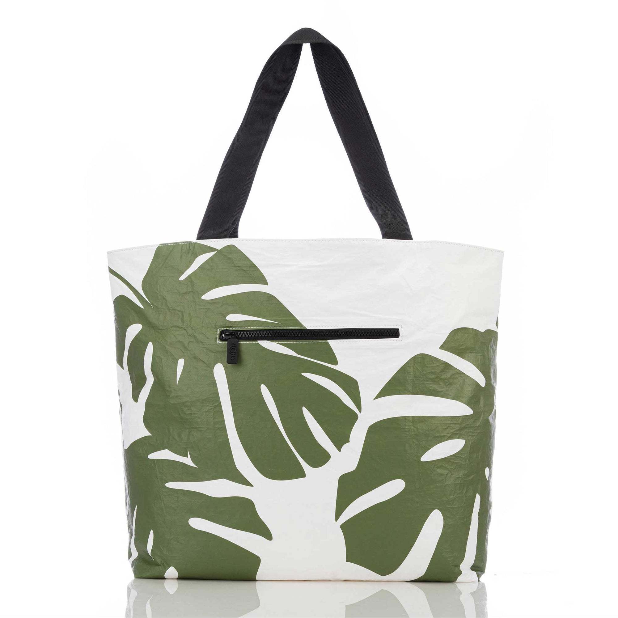 Custom Eco-friendly  Floral Waterproof Tear Resistant Beach Bag Large Capacity Zipper Travel Dupont Paper Tyvek Tote Shopper Bag