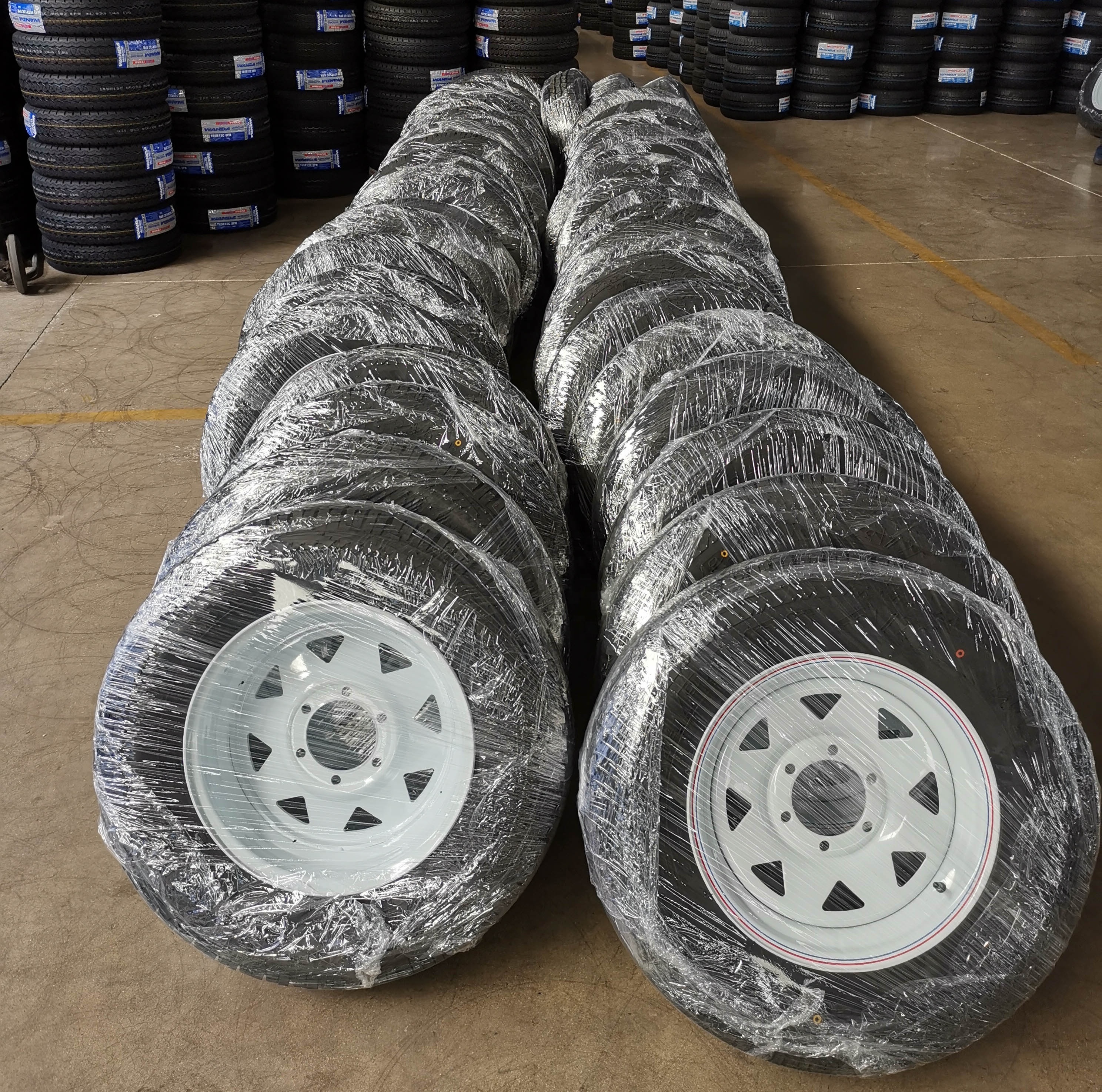 Trailer tires customized depends on your axle size factory sales