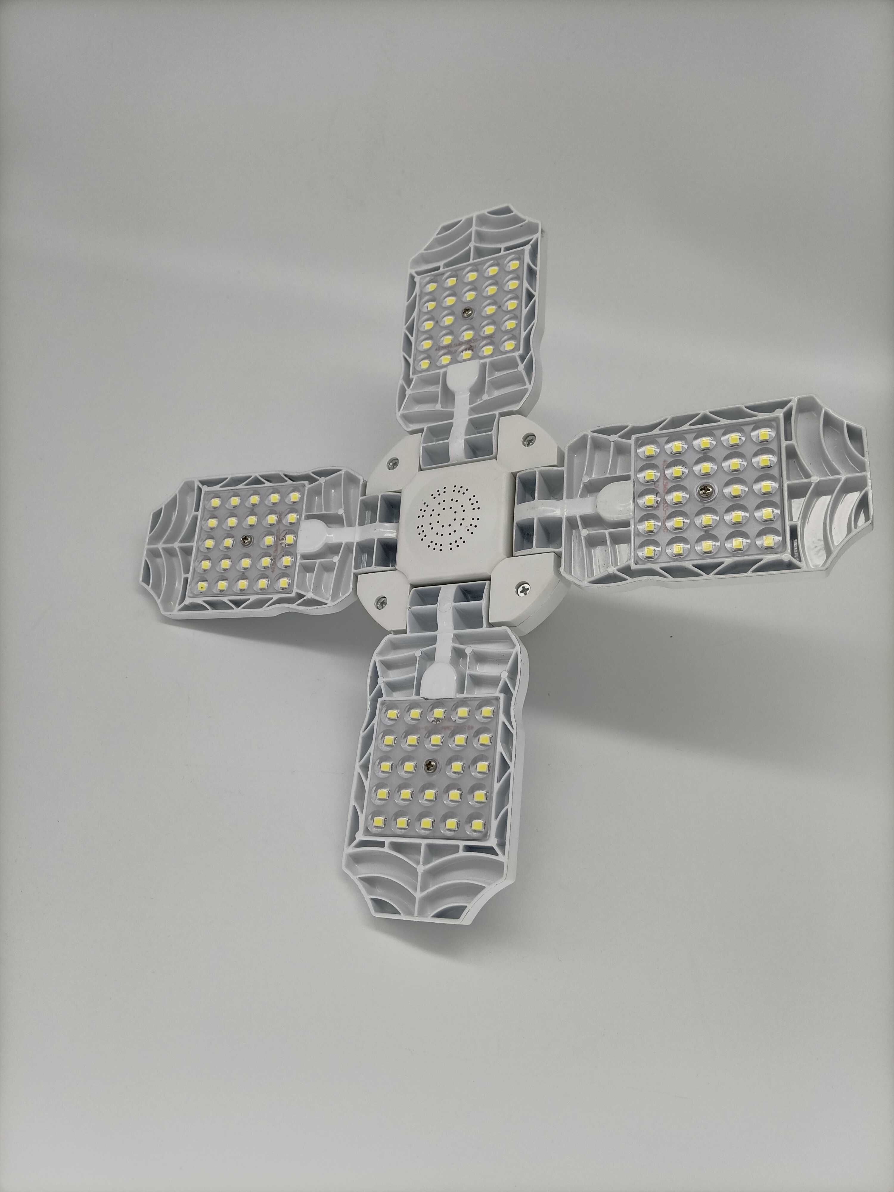 New Coming Approved 4 Adjustable Panels 50w 80w 100w Shop Deformable Led Garage Light