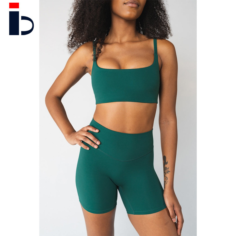 2023 New buttery soft square open neckline solid women sports bra & workout shorts 2 pieces set