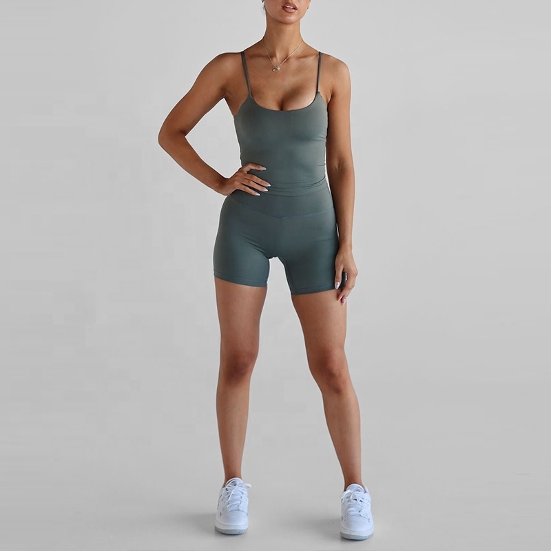 Fashion Fast Drying Nylon Spandex Blend Removable Padding  Exercise Thin Straps Tanks Top For Women