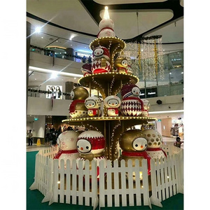 Creative Shopping Plaza Christmas Decoration Fiberglass Cartoon Christmas Snowman Tree