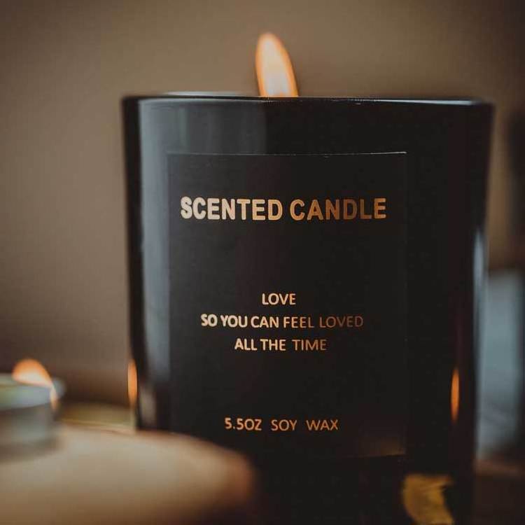 Luxury customizable handmade ready to ship 100% soy art high quality scented all black candles wholesale