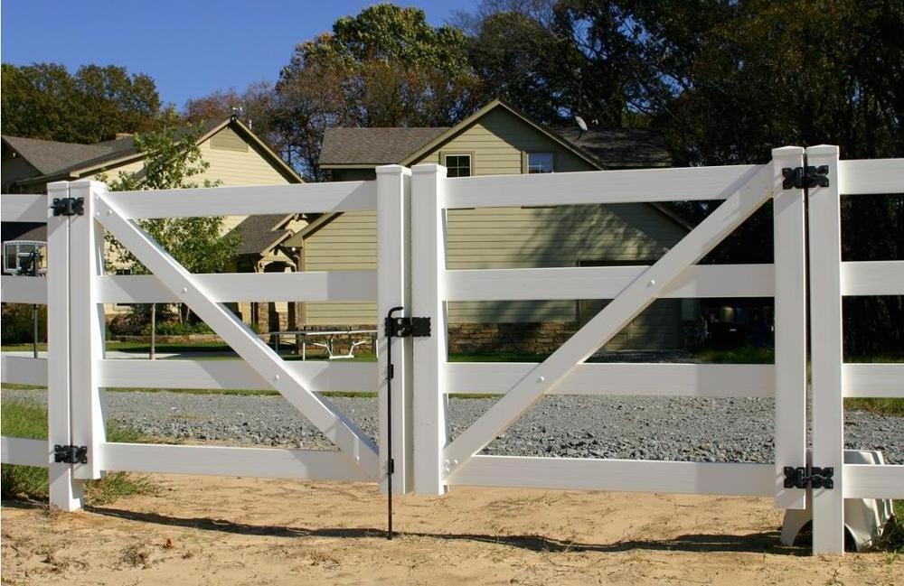 Outdoor UV Resistance White PVC WPC Horse  Fence