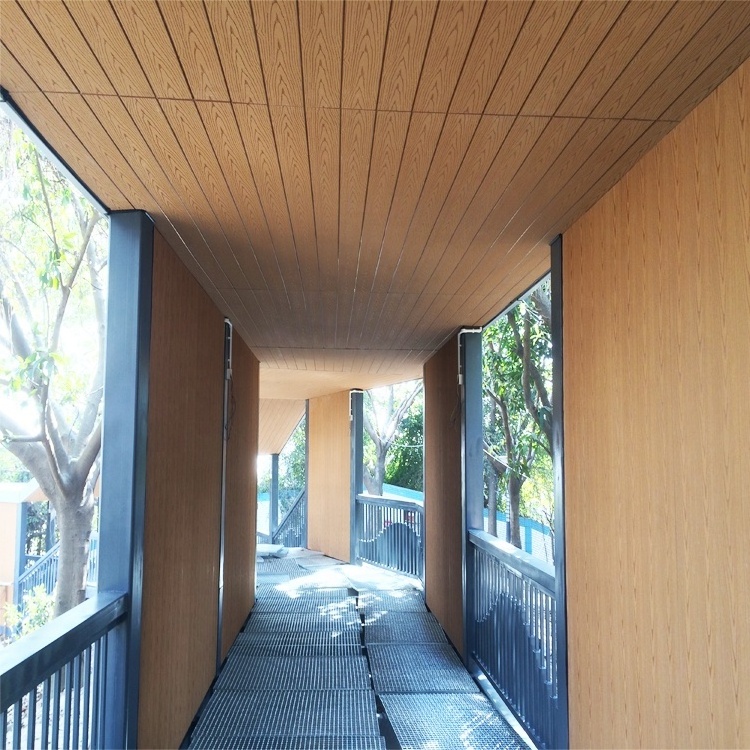 Natural Wood Grain PVC Plastic Cladding Walls House Exterior Wall Retaining Fence Composite Panel Wall