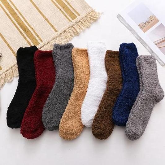 BD-S561 Wholesale men fuzzy fluffy warm super soft long cozy winter socks men polyester cosy feather yarn socks