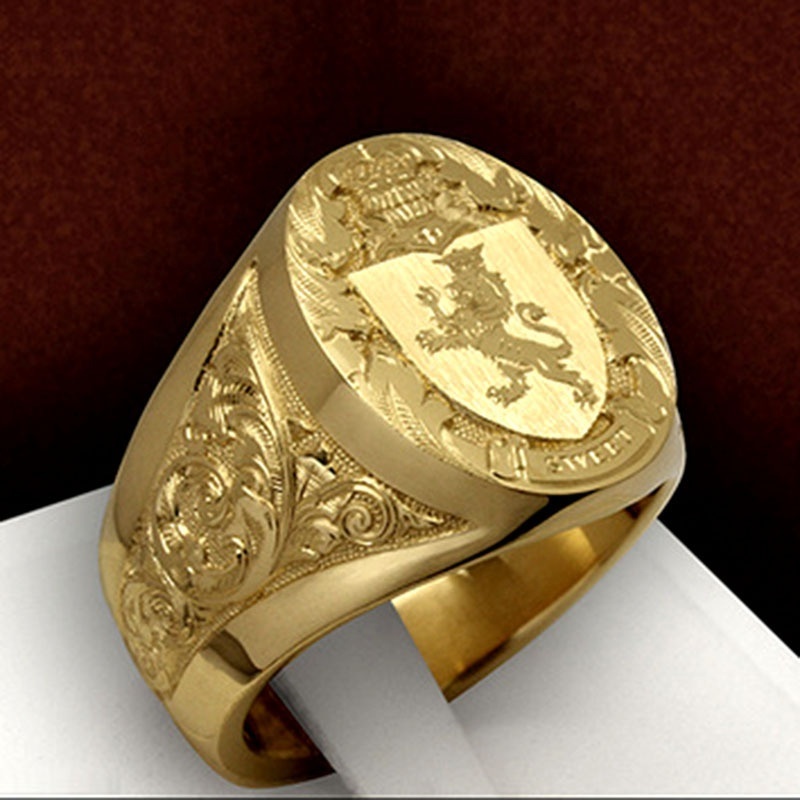 Custom Design Jewelry Crown And Lion Engraved Copper Alloy Signet Ring