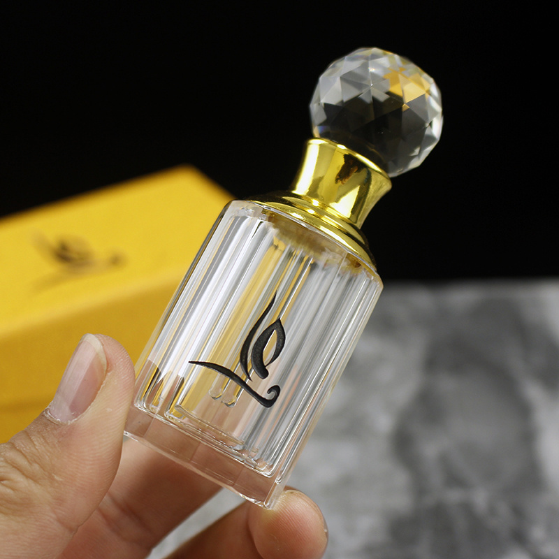 Luxury Clear Oil Perfume Bottle Crystal Wholesale With European Style