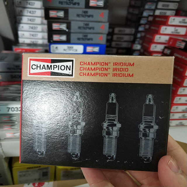 Wholesale Genuine Original CHAMPION Spark Plug Iridium Platinum 9406  RET8ZWMPB4  High Quality Professional Best Price