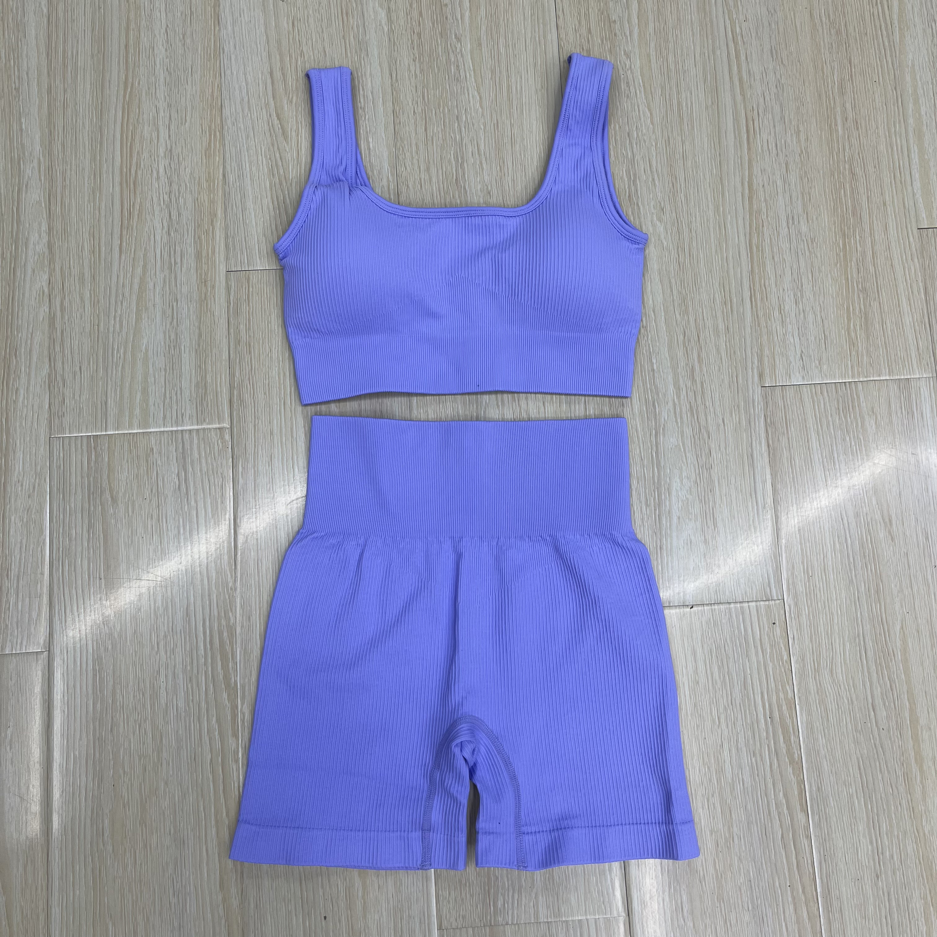 Wholesale Sexy Yoga Sets Fitness Crop Bra And Peach Buttocks Shorts Women's Gym Clothes