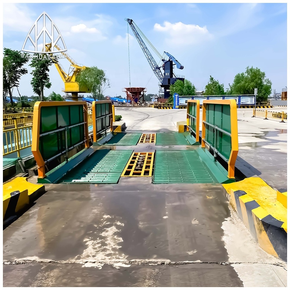 Automatic washing platform for heavy-duty mobile trucks in construction to clean coal mine engineering vehicle washing machines