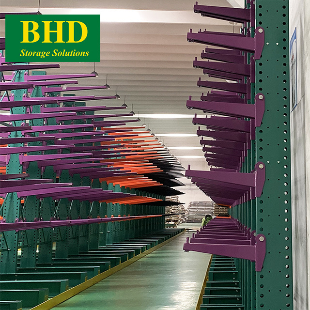 Heavy Duty Cantilevered Steel Rack With Corrosion Protection Feature Use For Warehouse Stacking Racks & Shelves