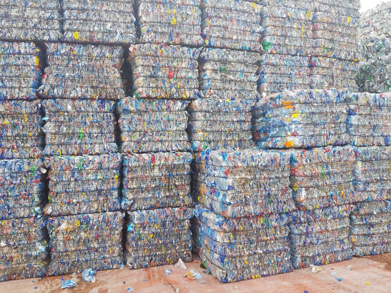 Pet Bottle Scraps/Plastic Scraps/Pet Bottle Bales!