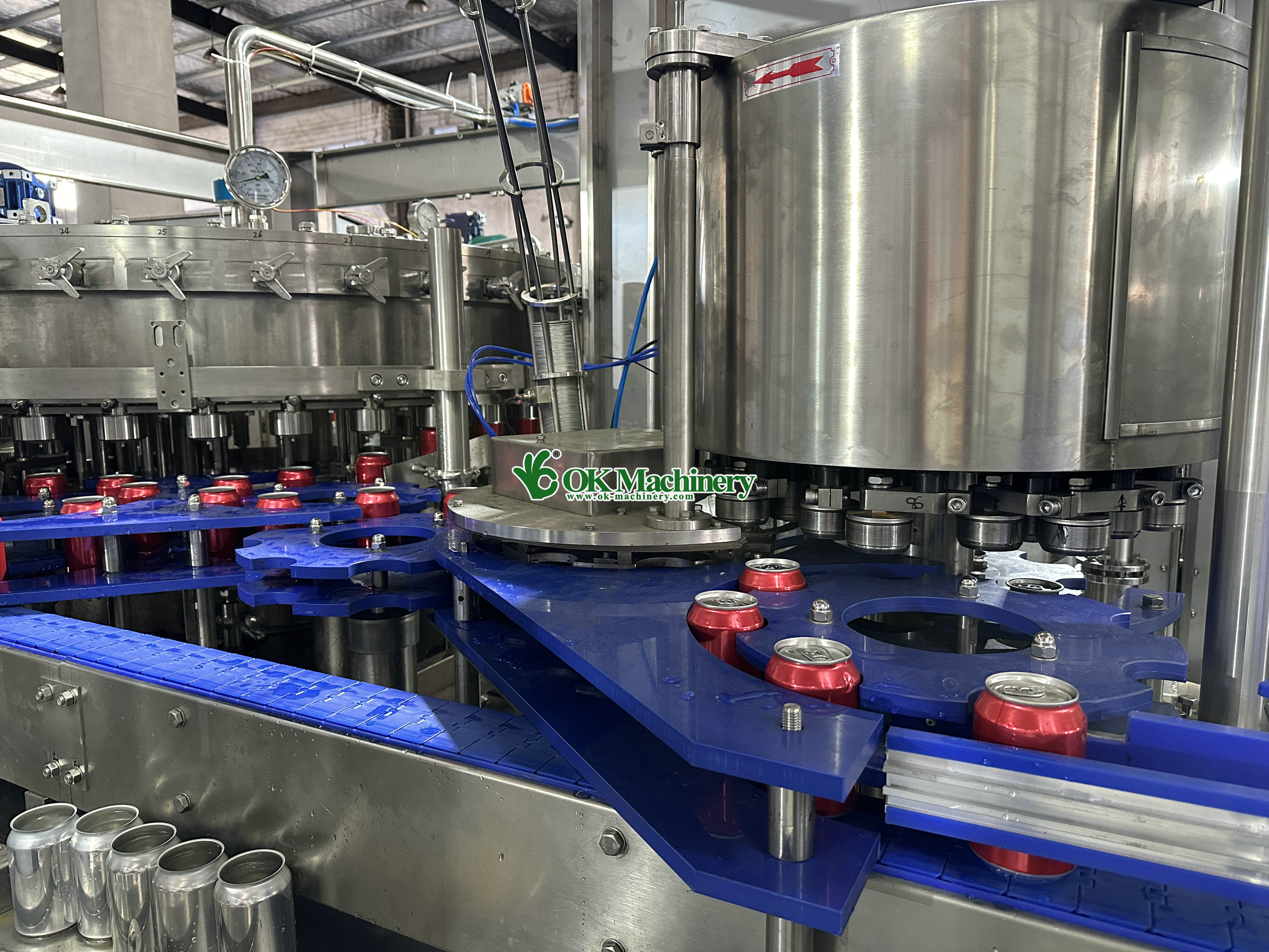 Automatic 1000CPH Small Carbonated Drink Filling Machine Can Filling Machine