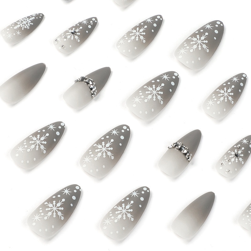 New Design 2023 Snowflake Grey Unique Design Press On Nail Supplies Wholesale