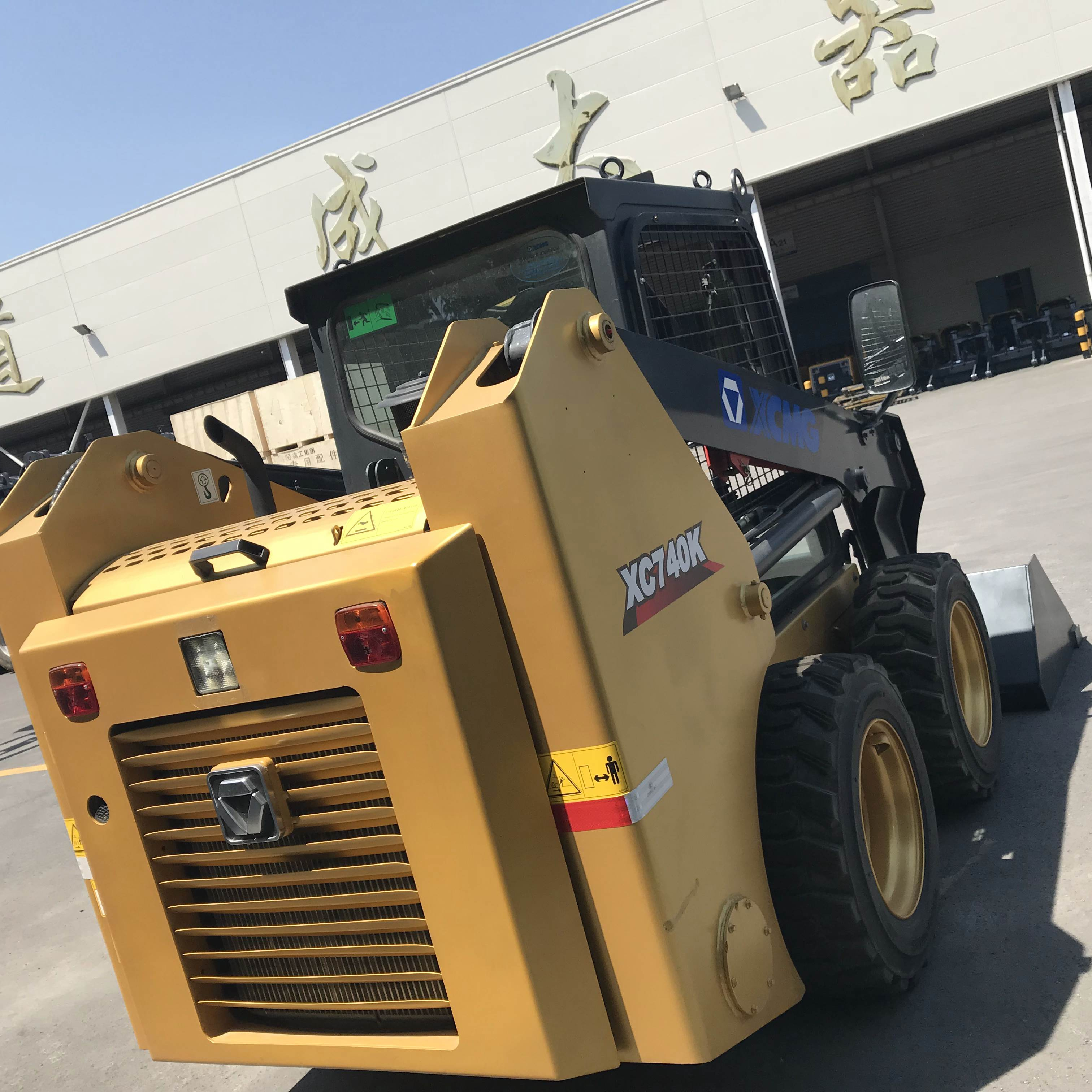 China brand XCM G XC740K new skid steer loader with rock saw attachment for sale low price