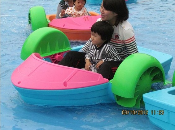 Cheap FRP pedal boat for sale ,pedal boats for 2 persons