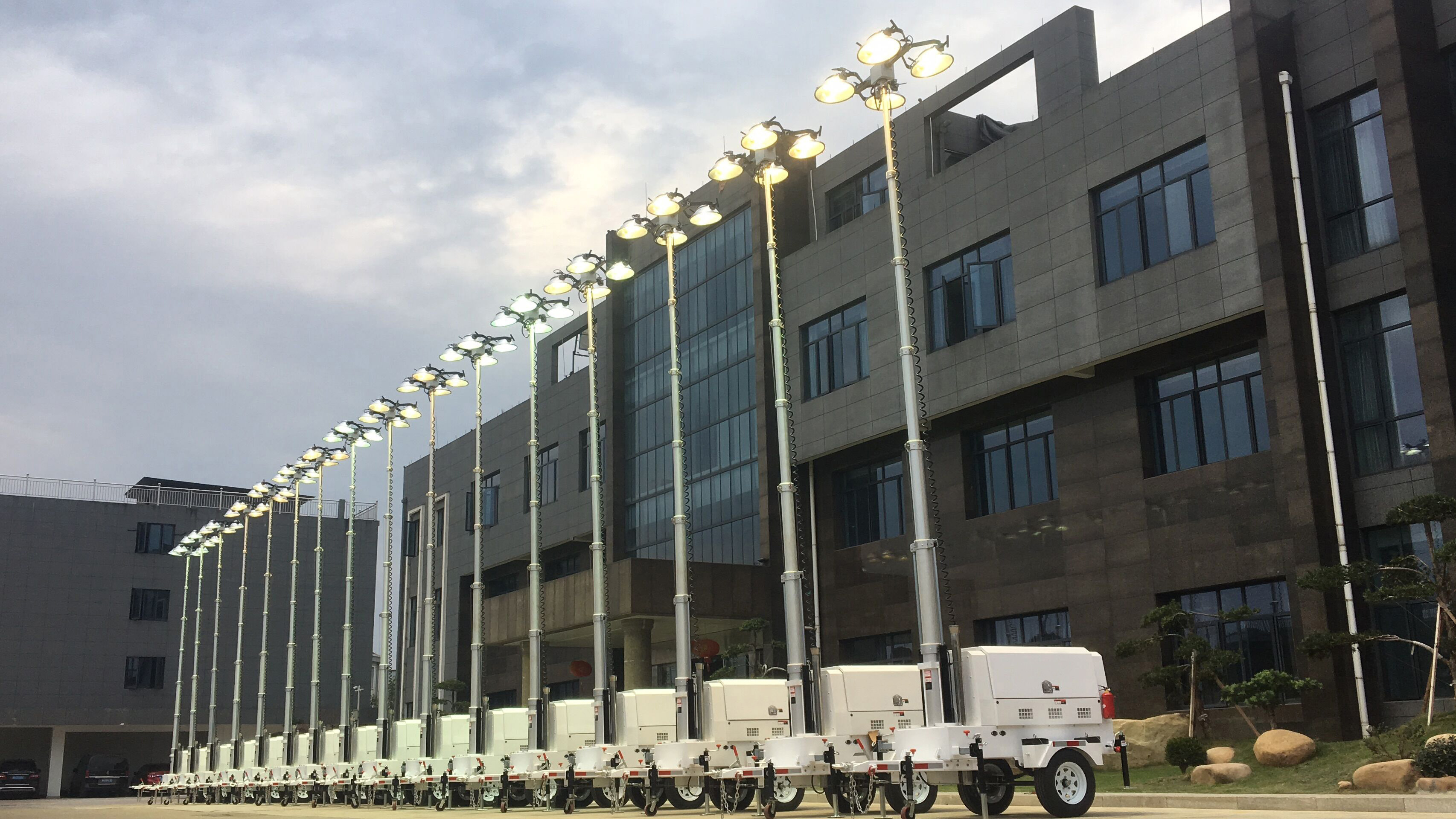 Stadium Skid Led Signal Yanmar Small Portable Machine Mobile For Tower Crane Aviation Light