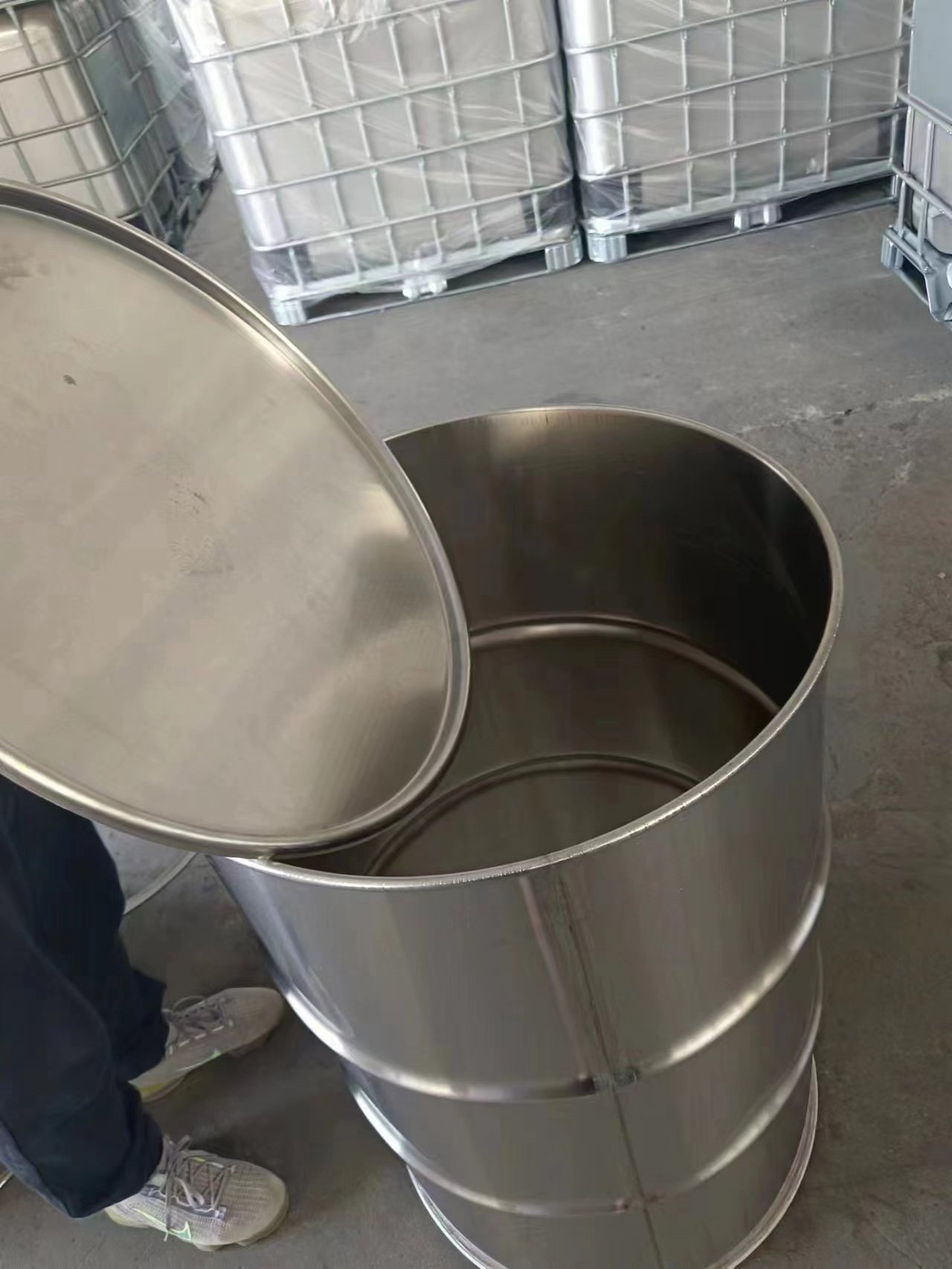 316 L stainless steel tank drum 500L water tank red wine tank Customized Empty 200L Stainless Steel Drum