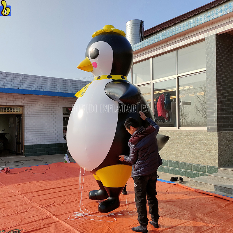 Giant Inflatable Penguin Helium Balloon Inflatable Flying Animal Penguin For Advertising