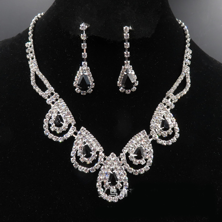 Stock Fashion jewelry set Teardrop Rhinestones Bridal jewelry set  XL050