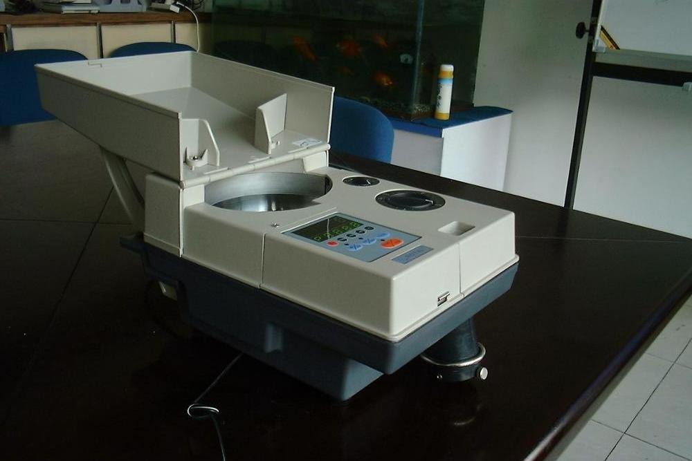 C303 hot sell piggy bank with coin counter/mechanical coin counter sorter/piggy bank counter coin