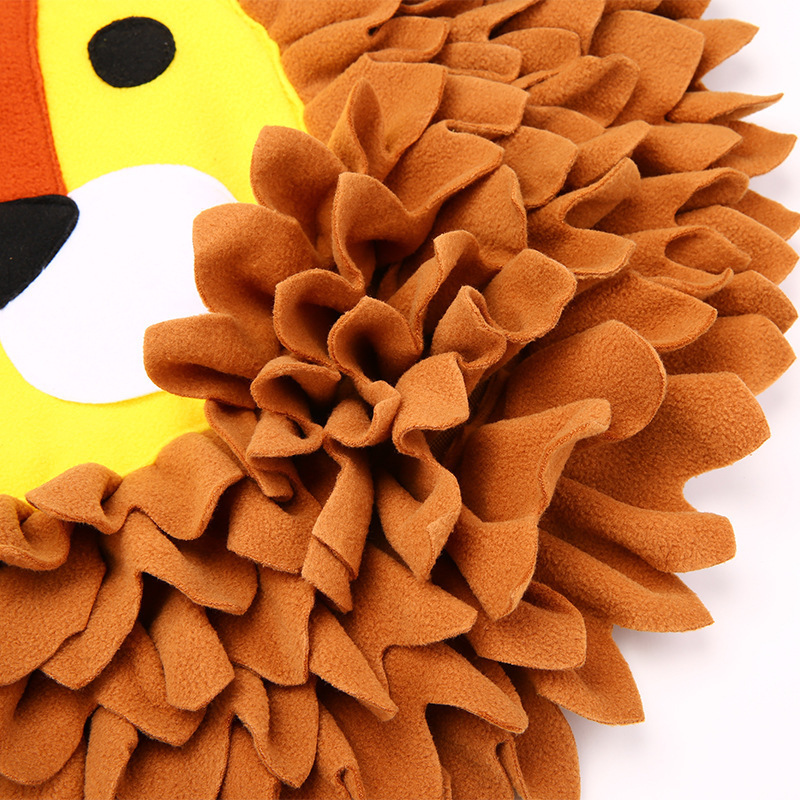 Wholesale Slow Feeding Sustainable Lion Head Design Dog Unique Pet Training Snuffle Mat Felt