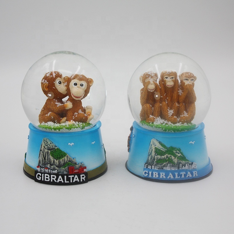 Factory custom souvenir jamaica poland dubai lebanon sweden greece germany london colorado polyresin snow globe