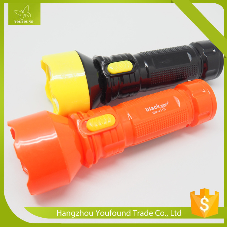 africa Cheap Japan plastic AA Battery flashlight for sell