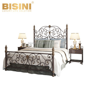 Simple European Light Luxury Style Archaistic Metal Bedroom Furniture Classic Copper Cast Iron King Size Double Bed