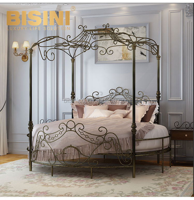 French Style Retro Nordic Princess Metal Frame Hotel Round Double Iron Bed with Canopy Bedroom Furniture