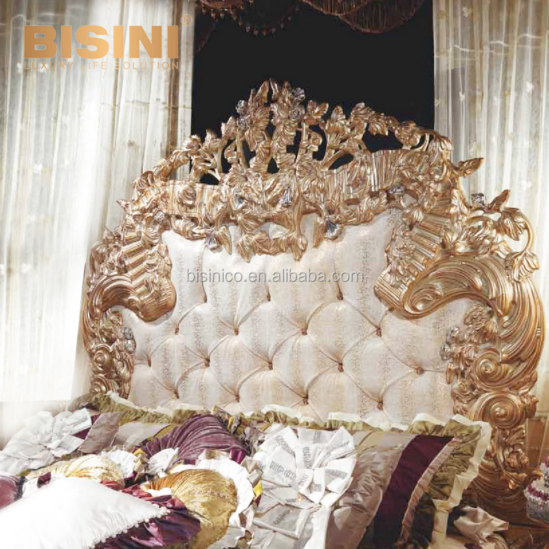 Luxury French Versailles Style Antique Golden Framed Crown Bed Upholstered with Cream White Tufted Leather