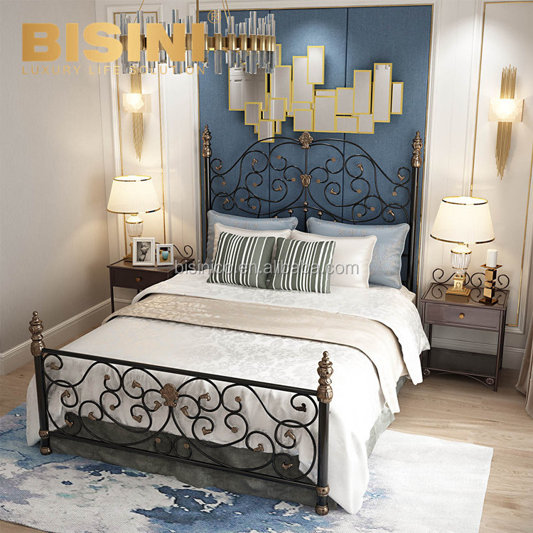 Simple European Light Luxury Style Archaistic Metal Bedroom Furniture Classic Copper Cast Iron King Size Double Bed