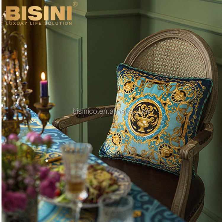 Rococo Style Golden Arabesque Helios design Gold Vase Bedroom Cushions Luxury Short Velvet Embroidered Border Pillows