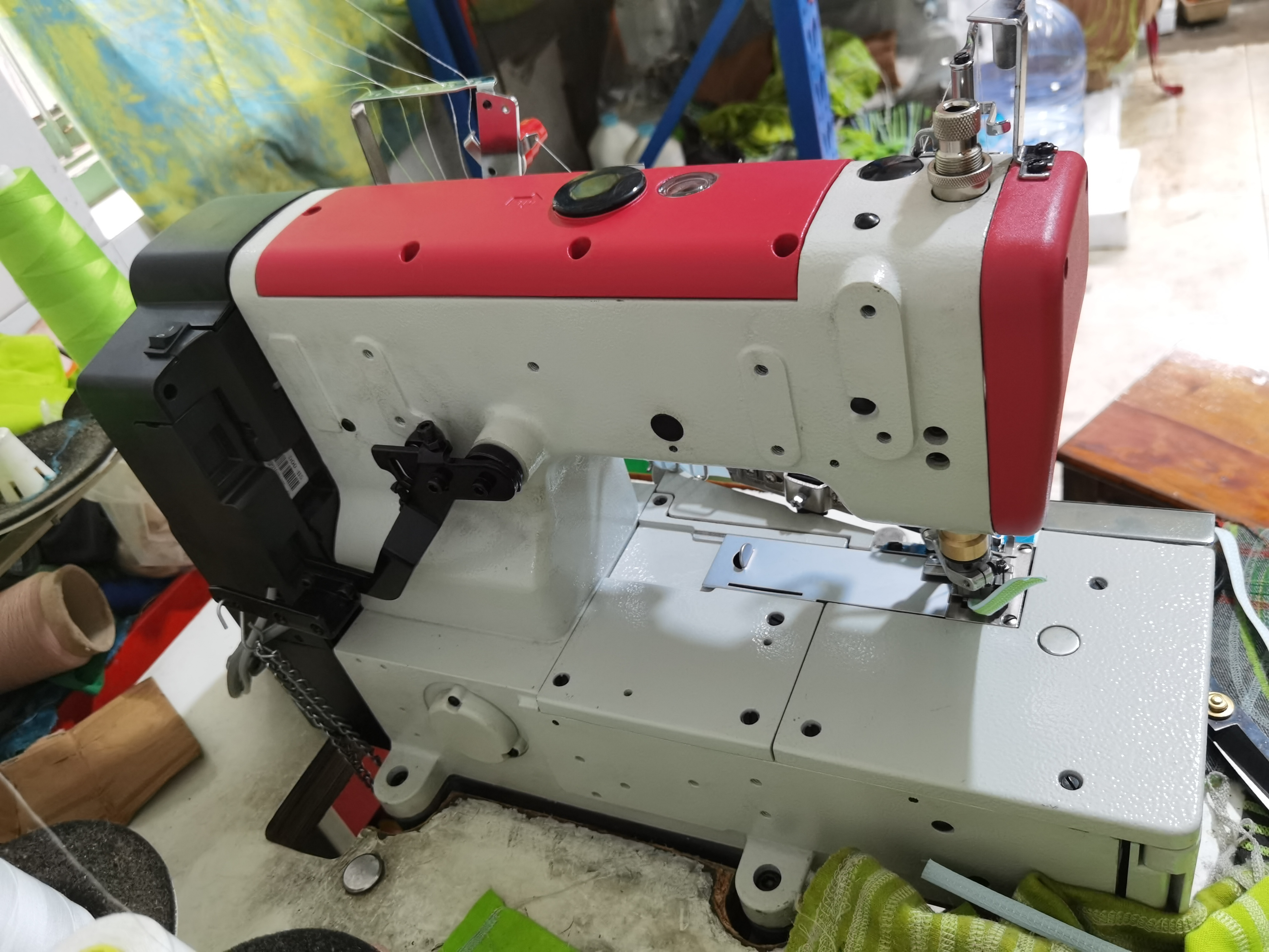 BT-858D-02 High speed flat bed industrial tape binding tape edge interlock sewing machine