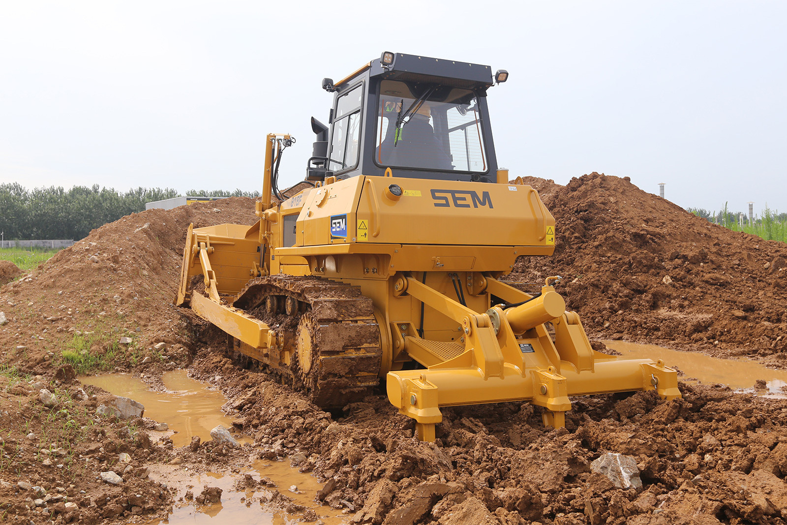 Cheap mini SEM cheap small diesel bulldozer for sale