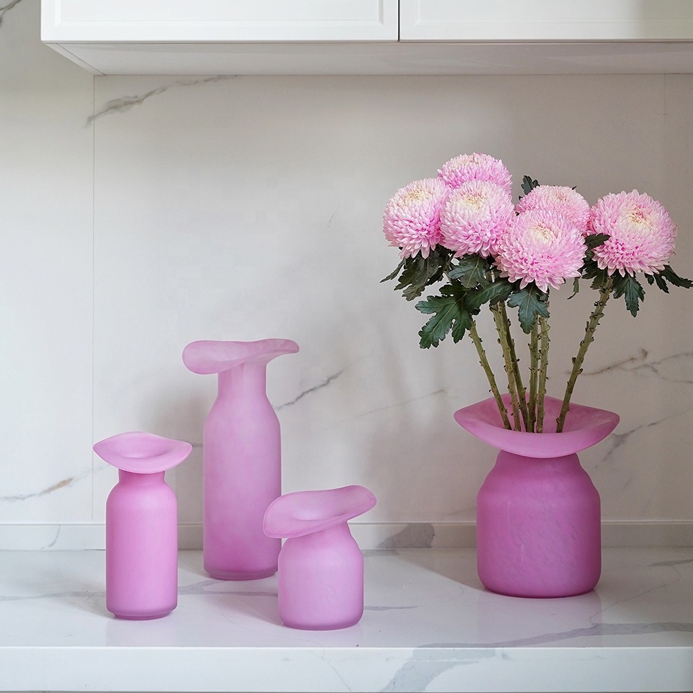 Bixuan Handblown Solid Color Glass Flower Arrangement Vase Ripple Rim Bright Pink Opal Color Glass Table Decor Centerpiece Vases