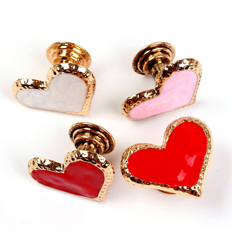 Manufacturer New Design Furniture Hardware Cute Heart Shape Decoration Cabinet Drawer Door Handle Knobs