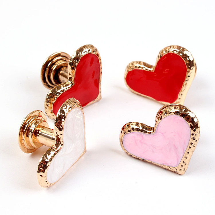 Manufacturer New Design Furniture Hardware Cute Heart Shape Decoration Cabinet Drawer Door Handle Knobs