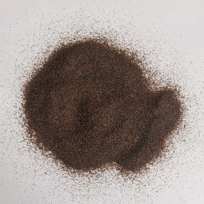 Natural Raw Material Red Rough Almandine Sand Blasting Abrasive Grit Garnet