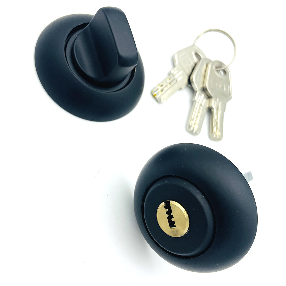 Single cylinder deadbolt lock with  flat keys