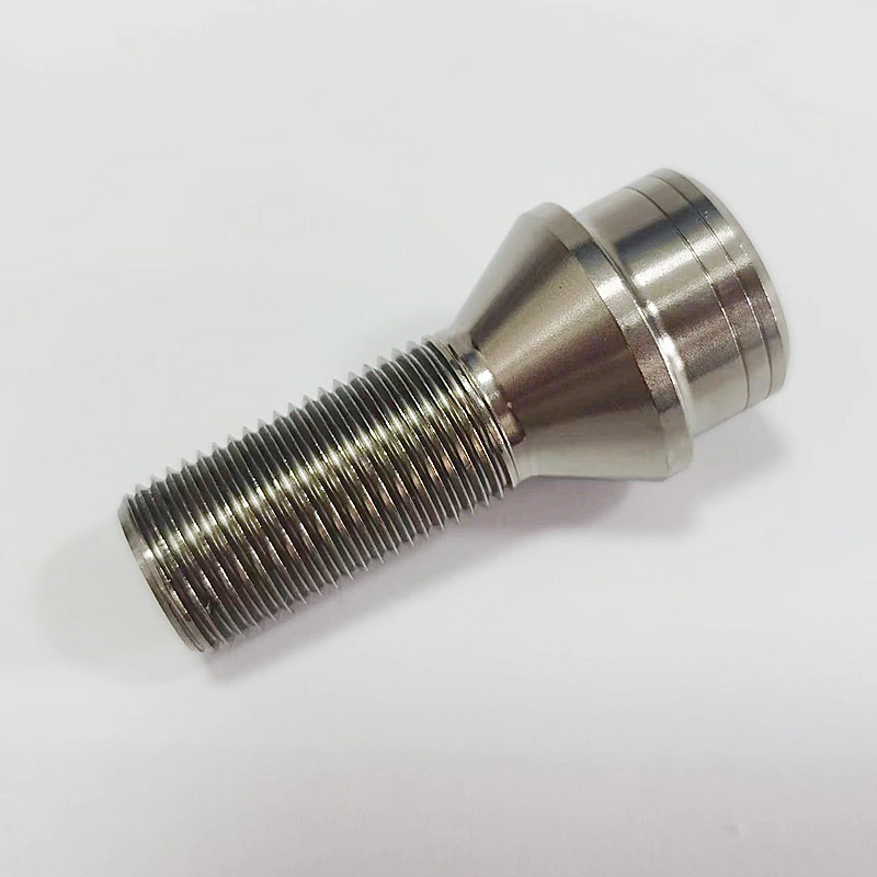 High Quality Free Wheel Hubs Bolt Use Auto Titanium Gr5 M14*1.25/1.5*29 Wheel Nuts For Auto