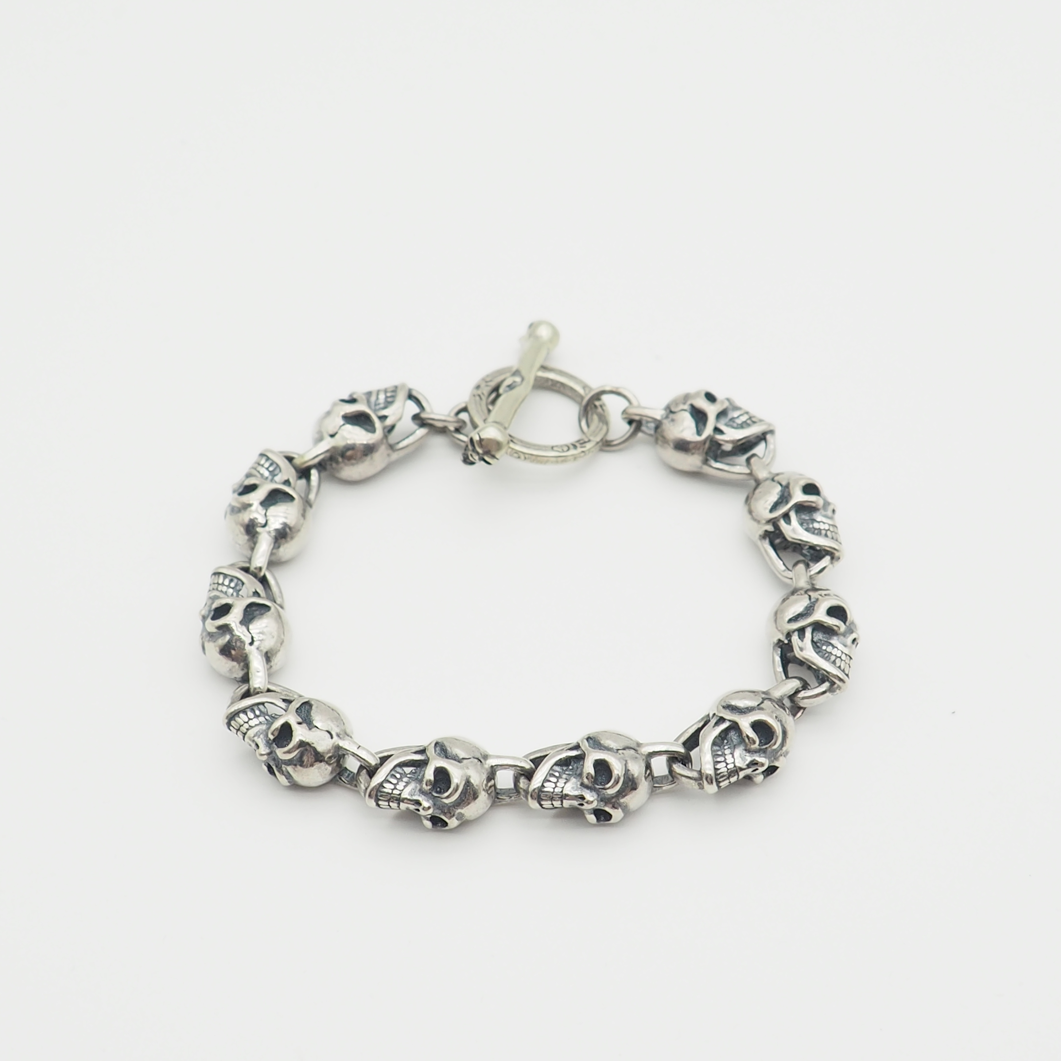 Bicker Bali Men's Sterling Silver Skull Bracelet With Skull Bead